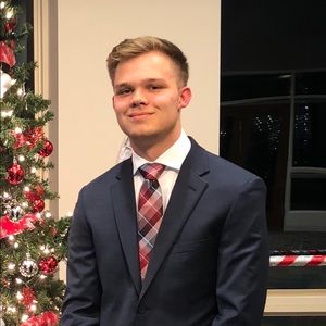 Meet your Posher, Adam